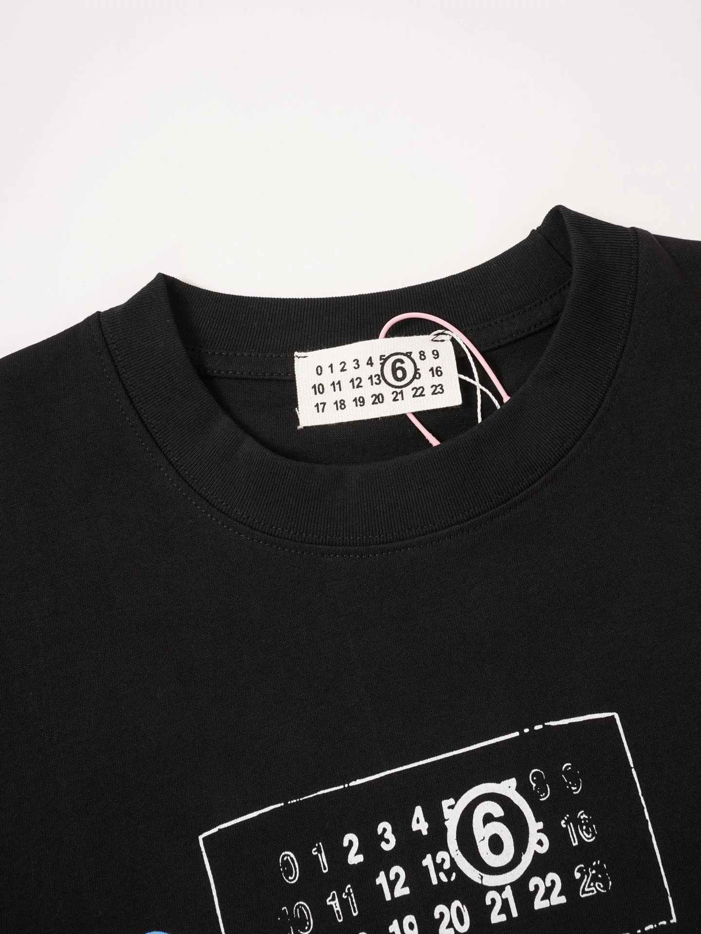 Maison Margiela 26ss T Maison Margiela T ， Retro 。 ， ， 。 ， ， Breathable ， ， ， 。 ：Black，White Size：S—XL